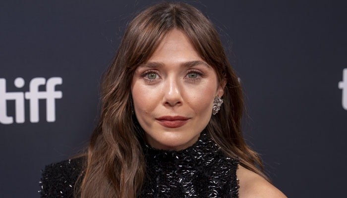Elizabeth Olsen offers new glimpse of growing baby bump