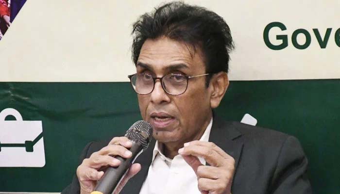 Chairman Muttahida Qaumi Movement Pakistan (MQM-P) Dr Khalid Maqbool Siddiqui addressing at a local university in Islamabad on April 5, 2026. — Facebook/Dr. Khalid Maqbool Siddiqui