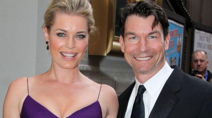 Jerry O'Connell makes unexpected confession about wife's body odor