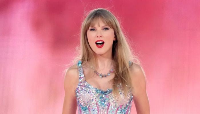 Taylor Swift flies to New York before Travis Kelce wedding