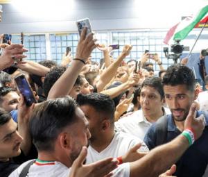 'Iran, Iran!' Iranian World Cup squad serenaded on return home