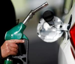 Govt cuts petrol, diesel prices by Rs1.97 per litre