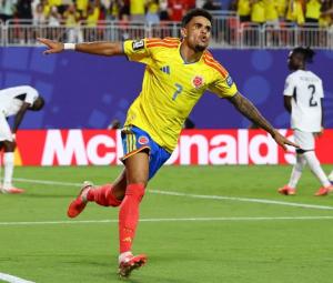 Colombia beat Ghana 1-0 to set up Switzerland showdown