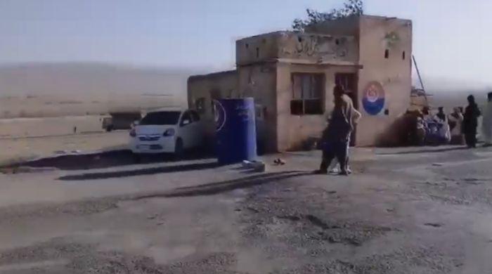 Nine cops martyred, five abducted in Ziarat police checkpoint attack