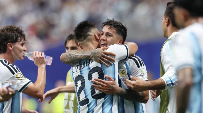 Argentina stage stunning late comeback to see off Egypt