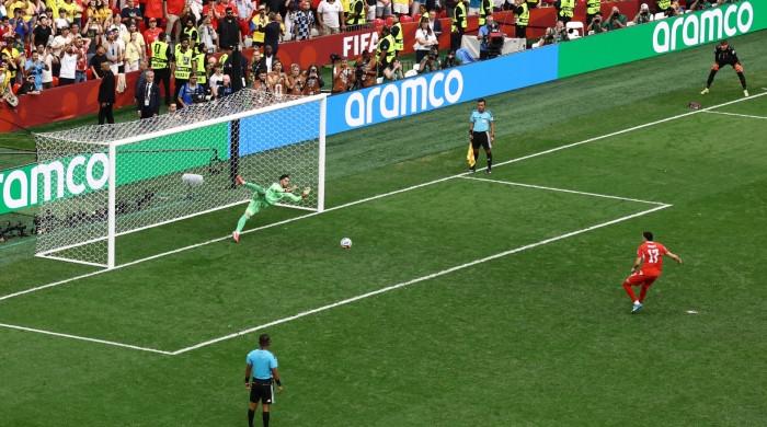 Switzerland reach first World Cup quarter-final since 1954