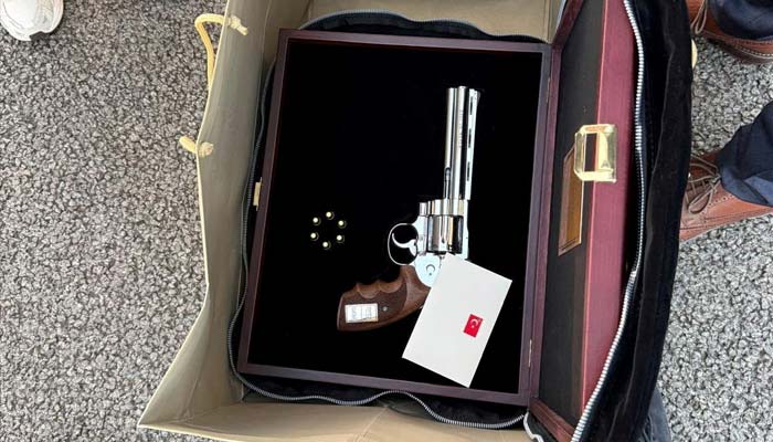 A gun gifted by Turkish President Recep Tayyip Erdogan to Belgiums Prime Minister Bart De Wever at Nato summit in Ankara. — Reuters