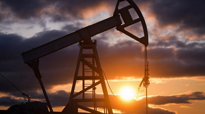 Crude stabilises after US-Iran flare-up rocked peace hopes
