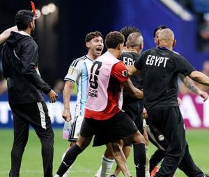 Fifa refereeing chief rejects claims of bias in Argentina's win over Egypt
