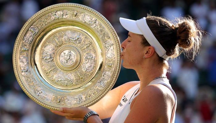 Noskova survives tearful meltdown to win first Wimbledon title  www.geo.tv