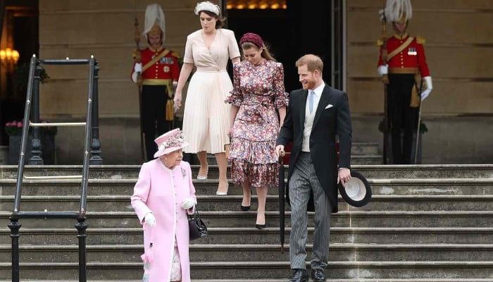 Princess Beatrice ends Prince Harry chapter with shocking move