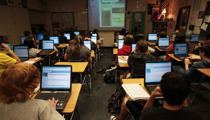 Top US Law School bans use of laptops, mobile phones in class: Here’s why