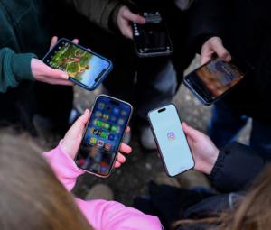 EU to limit children's access to social media — gradually