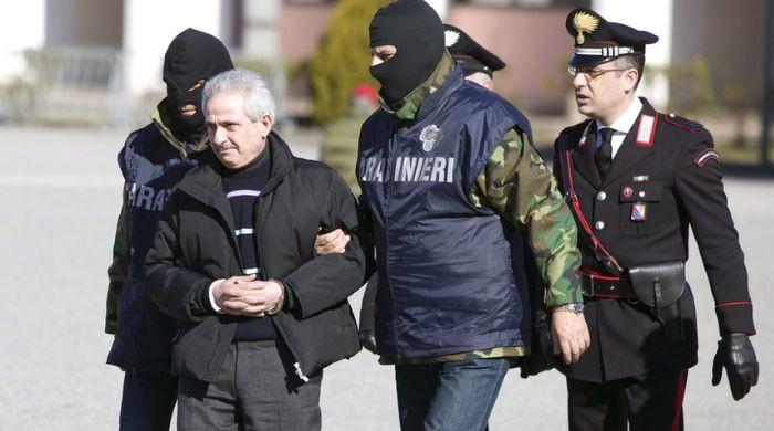 Italy passes landmark law allowing mafia families to break free