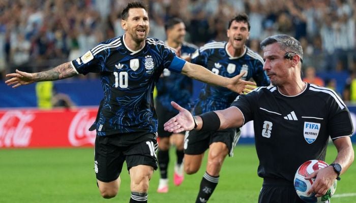 Meet Slavko Vincic: Argentinas chief bogeyman named as referee for World Cup final
