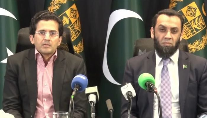 Federal ministers address press conference on petroleum products prices