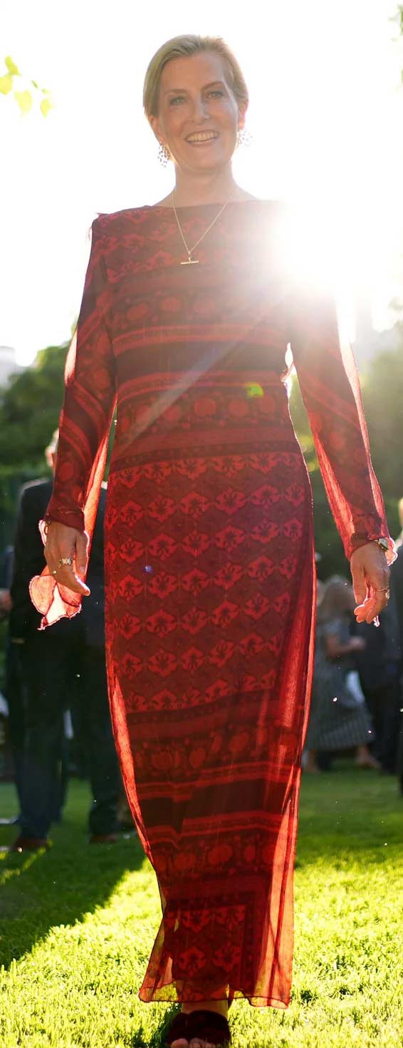 Duchess Sophies romantic maroon look pulls at heartstrings