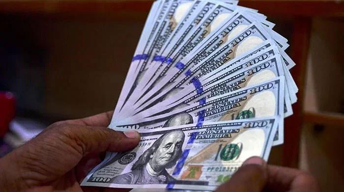 Govt manages to keep fiscal deficit at 1.6% of GDP in 11 months of FY26