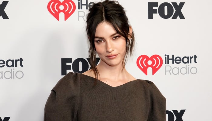 Gracie Abrams surprises fans with bonus release after Daughter From Hell
