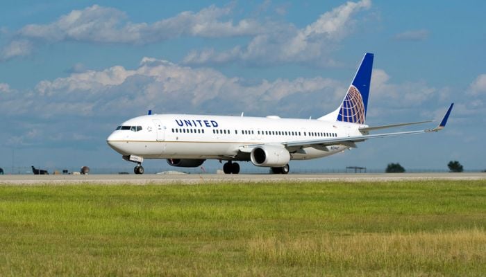 United Airlines worker threatened to call ICE on Bay Area family at SFO, video shows
