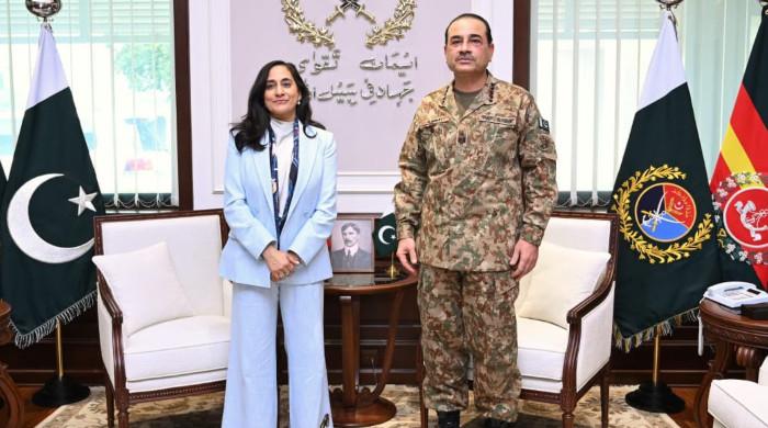 Canada’s foreign minister praises Pakistan’s peace role in meeting with Field Marshal Munir