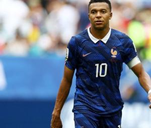 Mbappe becomes first player to claim two World Cup Golden Boots