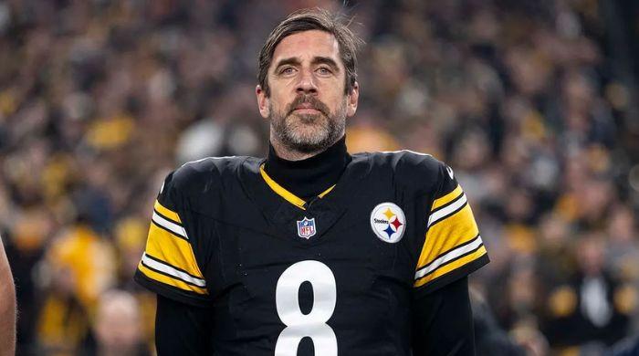 Aaron Rodgers breaks decade-long rift with family in surprise Instagram post