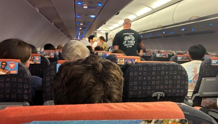 How huge 10-person flight started mid-air on easyJet plane: Here’s what actually happened
