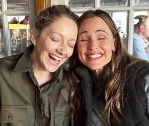 Netflix calls back Jennifer Garner, Judy Greer for 13 Going on 30 reboot