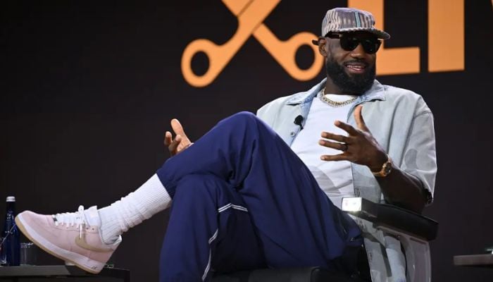 NBA insider Adam Schefter weighs in on LeBron’s future after Heat’s presser blunder