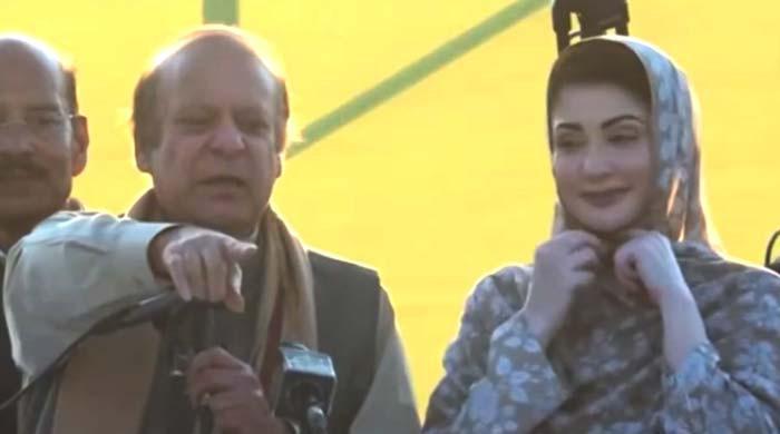 Nawaz Sharif jibes at Bilawal, unveils PML-N promises at Mirpur rally