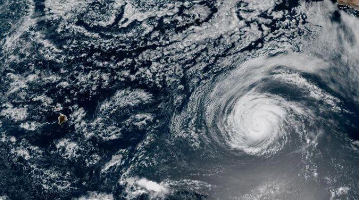 Hurricane Fausto set to weaken before Hawaii landfall; officials still advise preparation