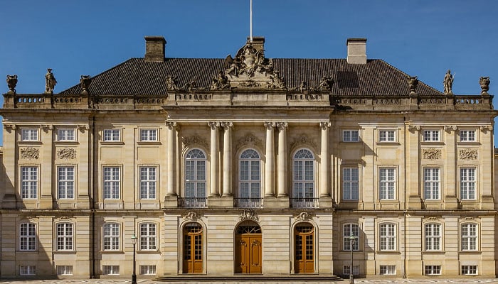 Royal love story faces trouble as feud breaks out behind Palace doors