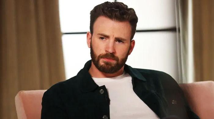 Chris Evans sparks concern after recent Marvel interview: ' Misses Scarlett'