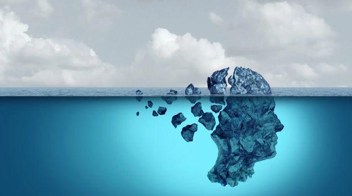 Midlife brain changes may signal risk of dementia, study finds