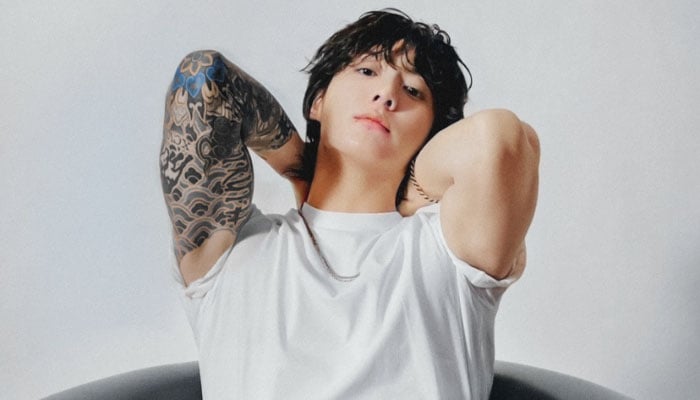 Jungkook declares lost my aura during latest livestream