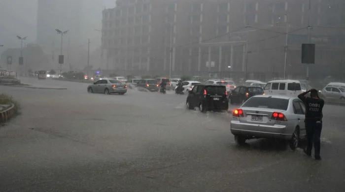 PMD forecasts more rain, thunderstorms in parts of Karachi today 
