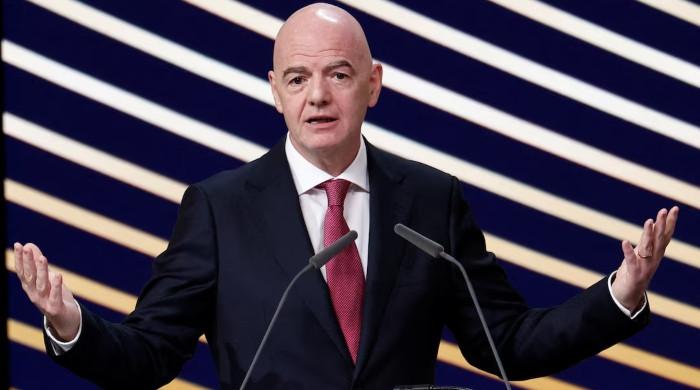 Mexico, Argentina back Infantino as Fifa fight rages on