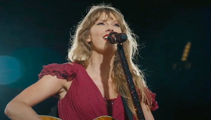 Taylor Swift earns applause with grand gesture for Eras Tour crew member