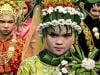 Indonesia clerics warn against men in dresses for independence festivities