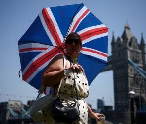 UK heads for fifth heatwave as record number of 30°C days raises crop concerns