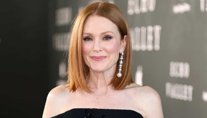Julianne Moore returns to off-broadway stage in Sarah Ruhls Faydra
