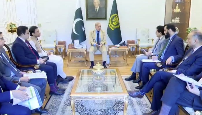 PM directs petroleum minister to negotiate diesel price cut with local refineries
