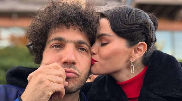 Selena Gomez supports Benny Blanco's unusual weight loss experiment