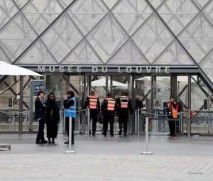 Museum heists have turned more violent, with 'thieves hired on social media'