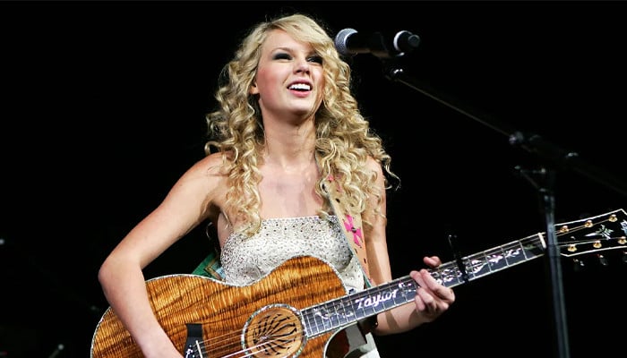 Taylor Swift sparks frenzy for 'Debut' announcement with new numerical hint