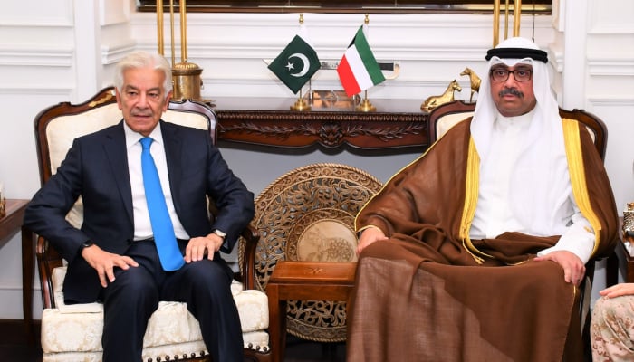 Defence Minister Khawaja Muhammad Asif (left) meets Kuwaits Minister of Defence Sheikh Abdullah Ali Abdullah Al-Saleem Al-Sabah in Islamabad, on August 27, 2026. — Ministry of Defence