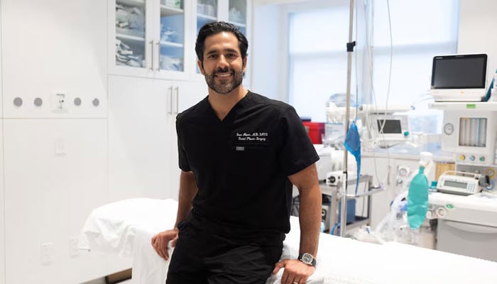 Beyond the scale: Men turn to cosmetic clinics to complete weight-loss transformation