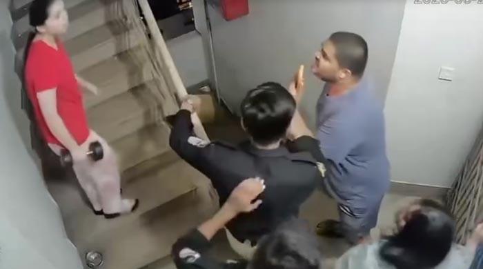 Karachi police chief seeks report on cops' 'misconduct' in DHA residents' scuffle