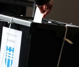 Icelanders vote to stay out of European Union